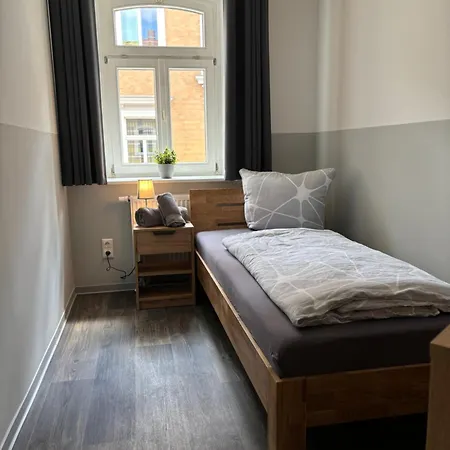 H&m Immobilien 1 * Querfurt