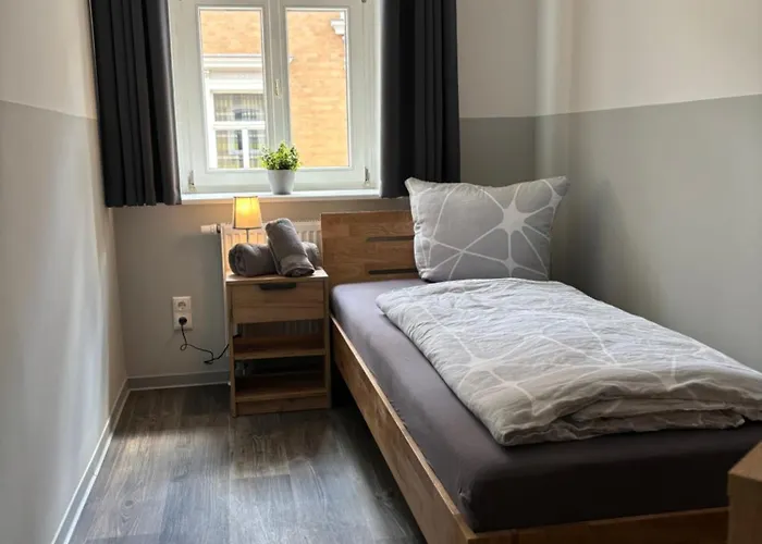 H&m Immobilien 1 * Querfurt