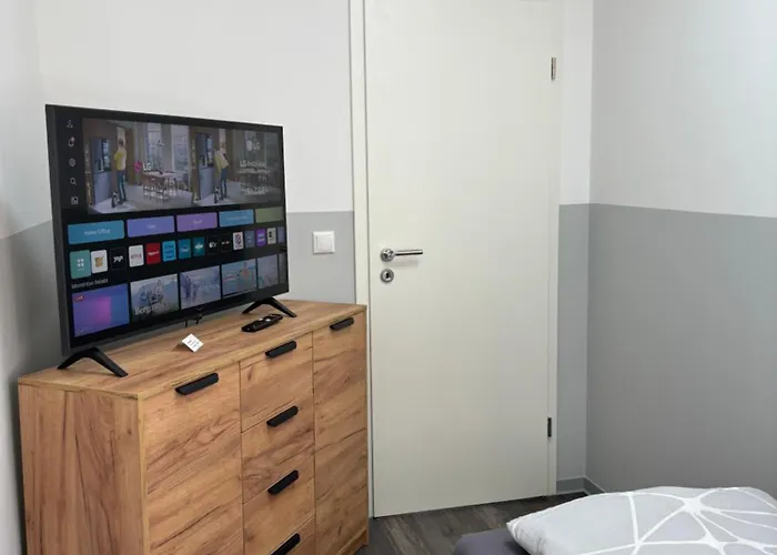 H&m Immobilien 1 Lägenhet *